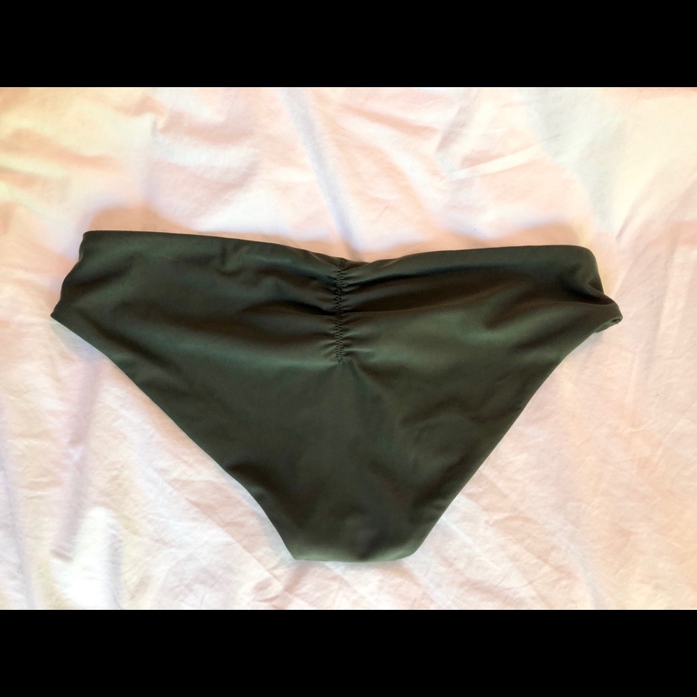 Bikini Bottom | Target - Picture 3 of 5